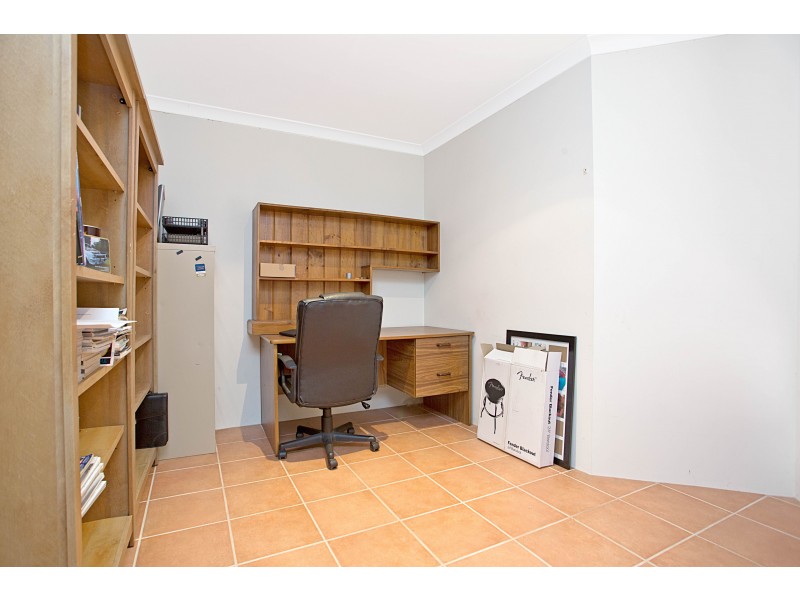 11 Heathfield Drive, Landsdale WA 6065