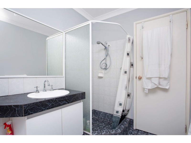 5 Gaby Way, Marangaroo WA 6064