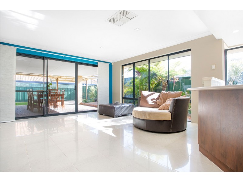 20 James Gilmour Way, Darch WA 6065