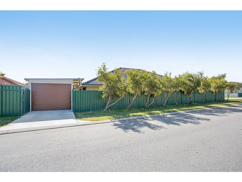 20 James Gilmour Way, Darch WA 6065