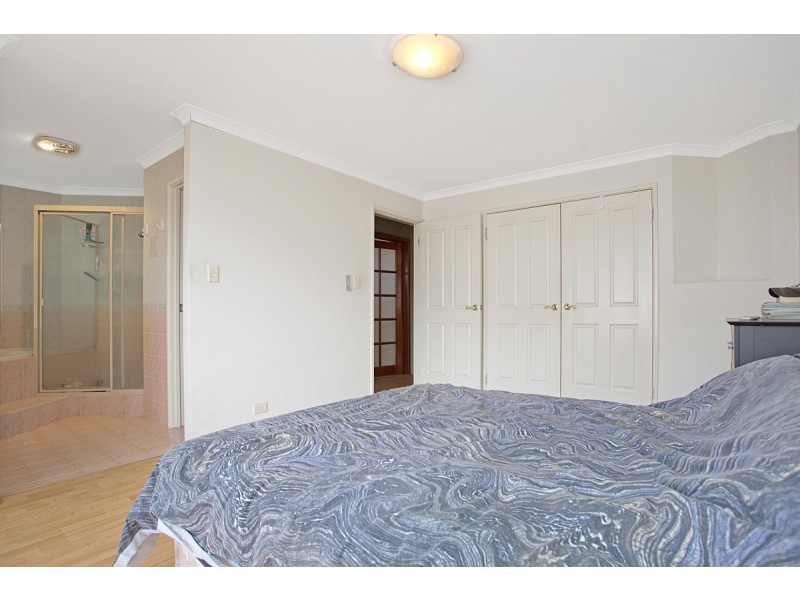 11 Heathfield Drive, Landsdale WA 6065