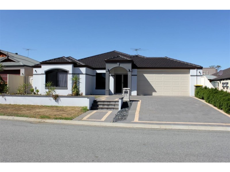 4 Hillsdale Rise, Darch WA 6065