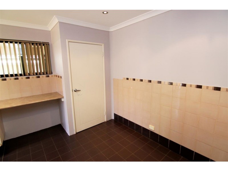 4 Hillsdale Rise, Darch WA 6065