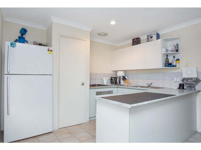 1/11 Priest Road, Landsdale WA 6065