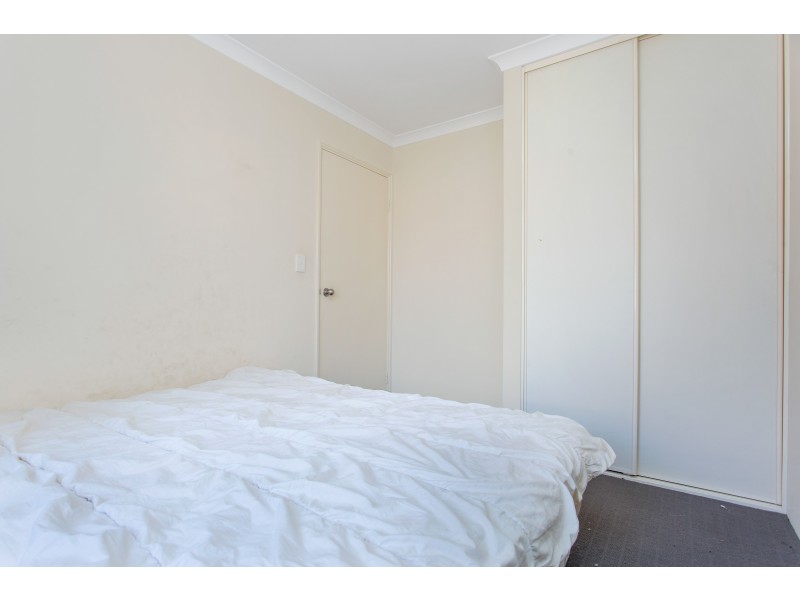 1/11 Priest Road, Landsdale WA 6065