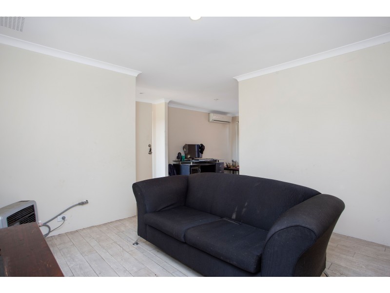 1/11 Priest Road, Landsdale WA 6065