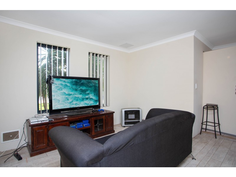 1/11 Priest Road, Landsdale WA 6065