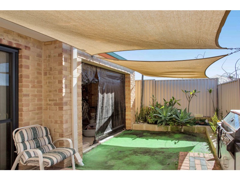 1/11 Priest Road, Landsdale WA 6065