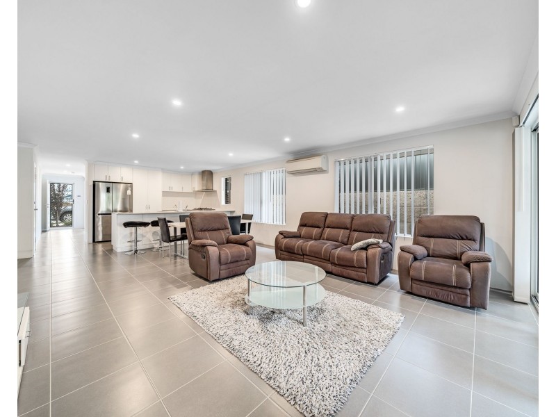 40 Trentham Rd., Landsdale WA 6065