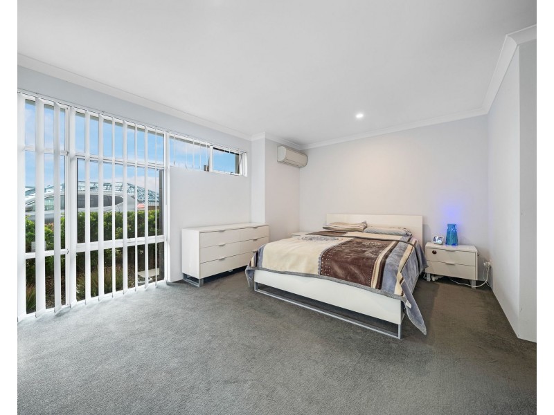 40 Trentham Rd., Landsdale WA 6065