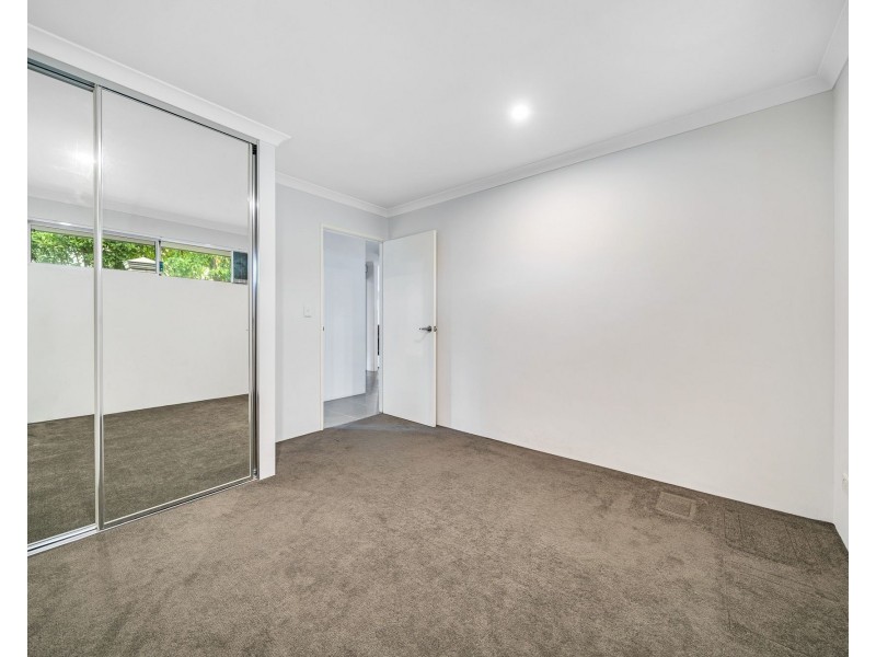 40 Trentham Rd., Landsdale WA 6065