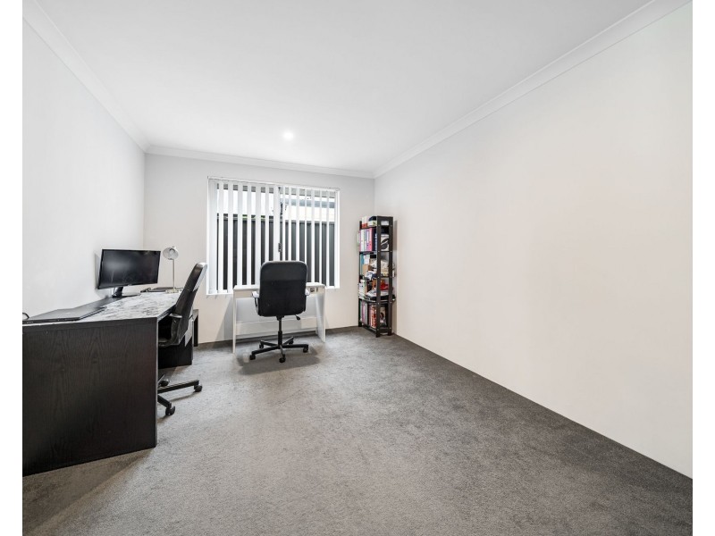 40 Trentham Rd., Landsdale WA 6065