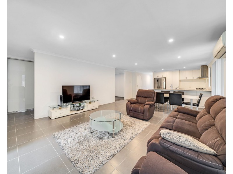 40 Trentham Rd., Landsdale WA 6065