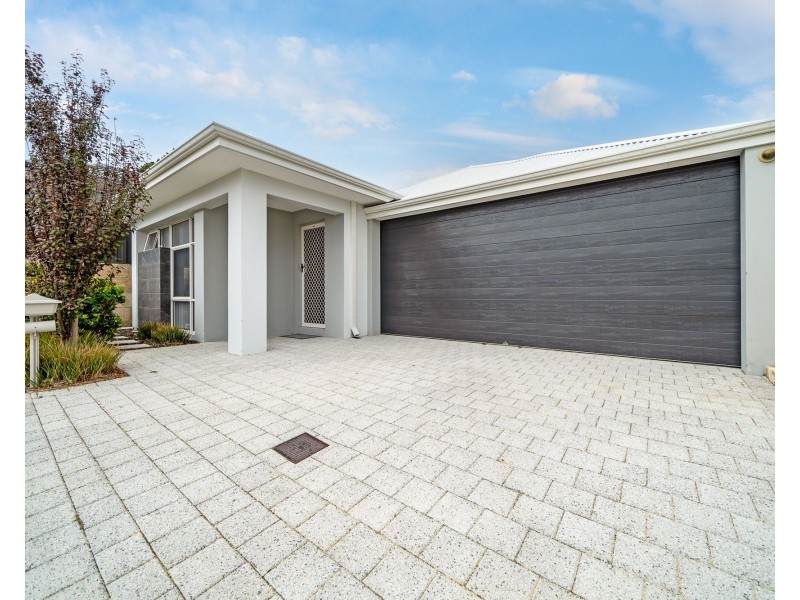 40 Trentham Rd., Landsdale WA 6065