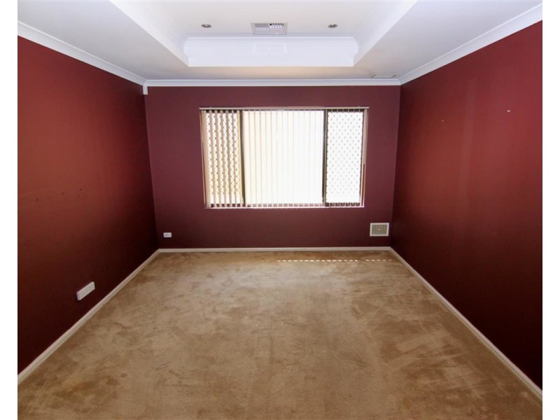 4 Hillsdale Rise, Darch WA 6065