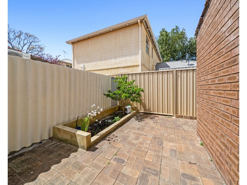 7/91 Fitzroy Rd., Rivervale WA 6103