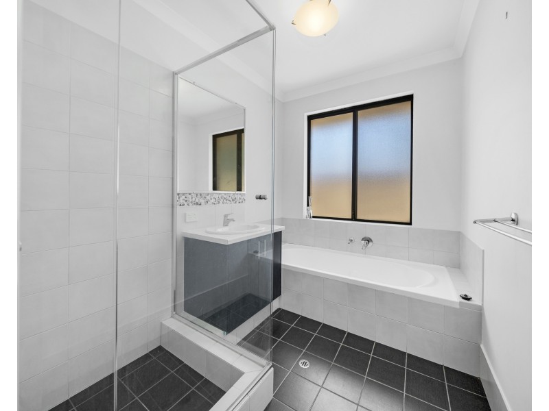 A/18 Abercorn Road, Forrestfield WA 6058