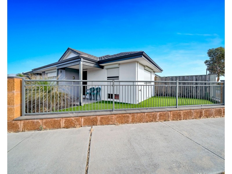 29 Interlaken Loop, Ellenbrook WA 6069