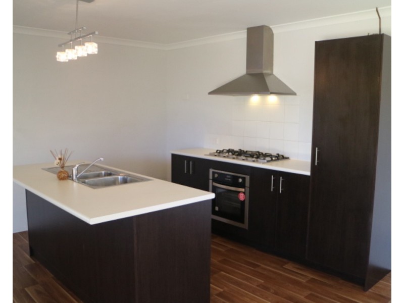 29 Interlaken Loop, Ellenbrook WA 6069