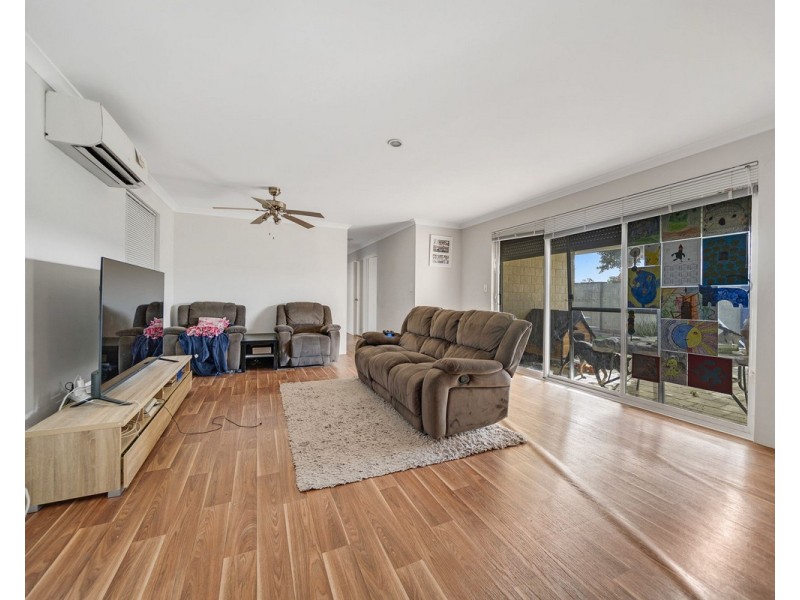 29 Interlaken Loop, Ellenbrook WA 6069