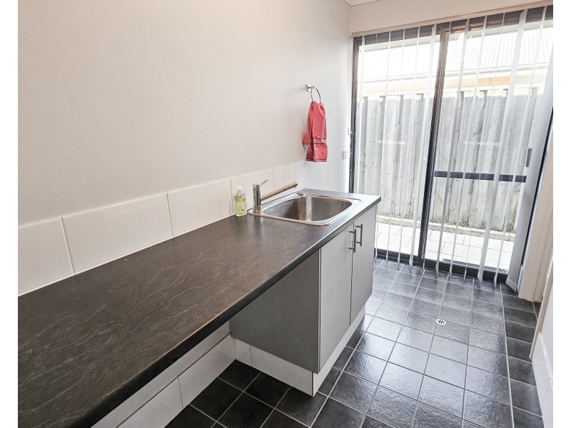 6 Vasse Gardens, Ellenbrook WA 6069