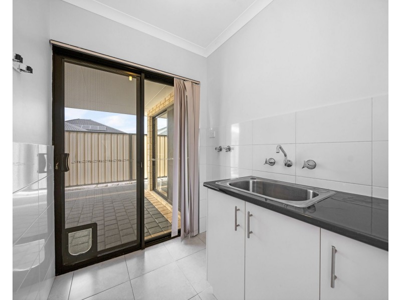 6 Vasse Gardens, Ellenbrook WA 6069