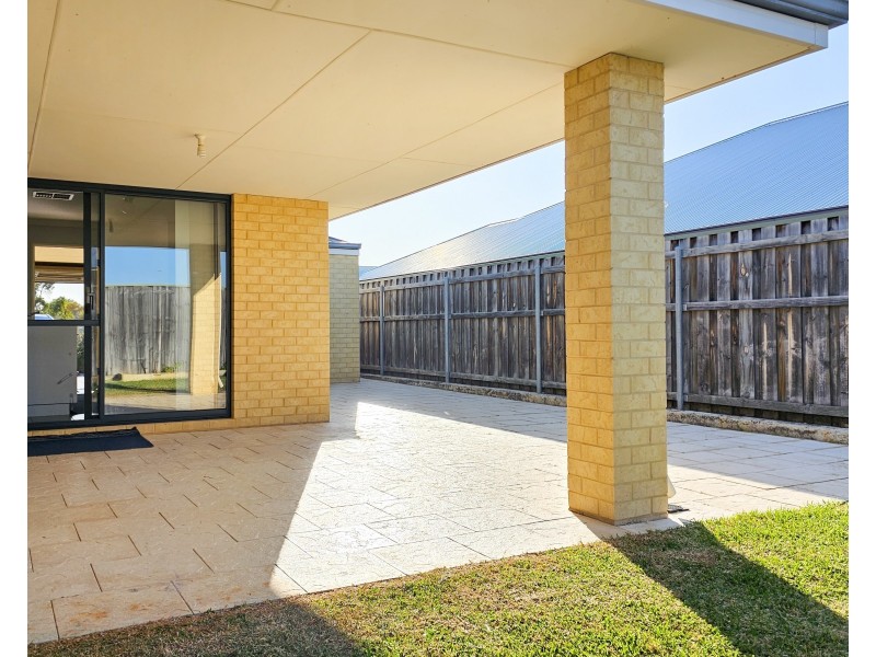 6 Vasse Gardens, Ellenbrook WA 6069