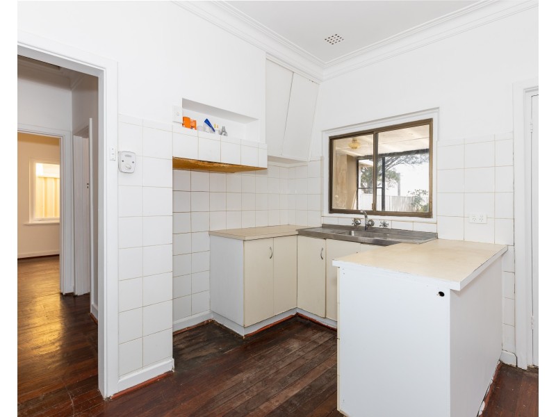 26 Lapage, Belmont WA 6104
