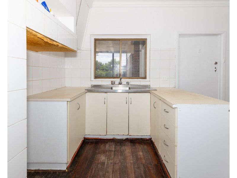 26 Lapage, Belmont WA 6104