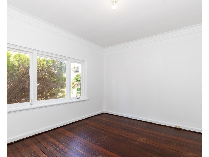 26 Lapage, Belmont WA 6104