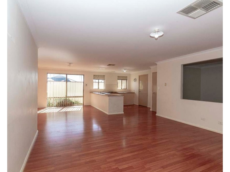 286 Kingsway, Darch WA 6065