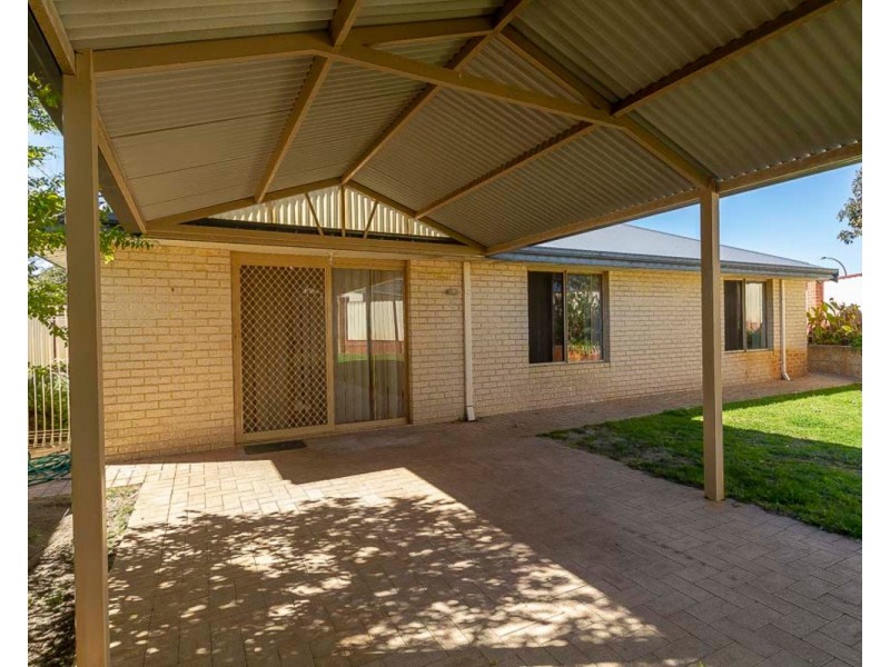 286 Kingsway, Darch WA 6065