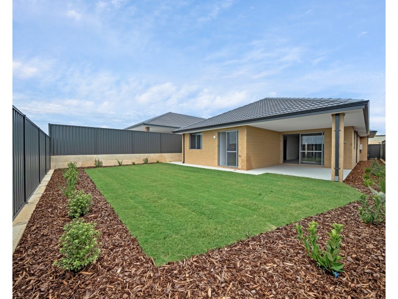 12 Lampone Street, Landsdale WA 6065