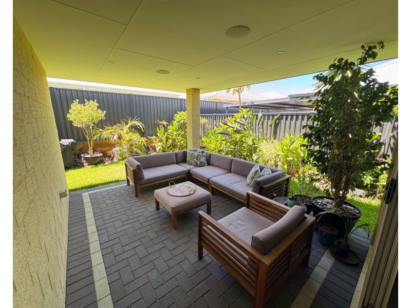 16 Plender Road, Caversham WA 6055