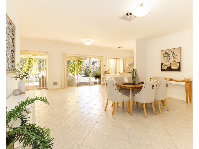 159 Hermitage Drive, The Vines WA 6069