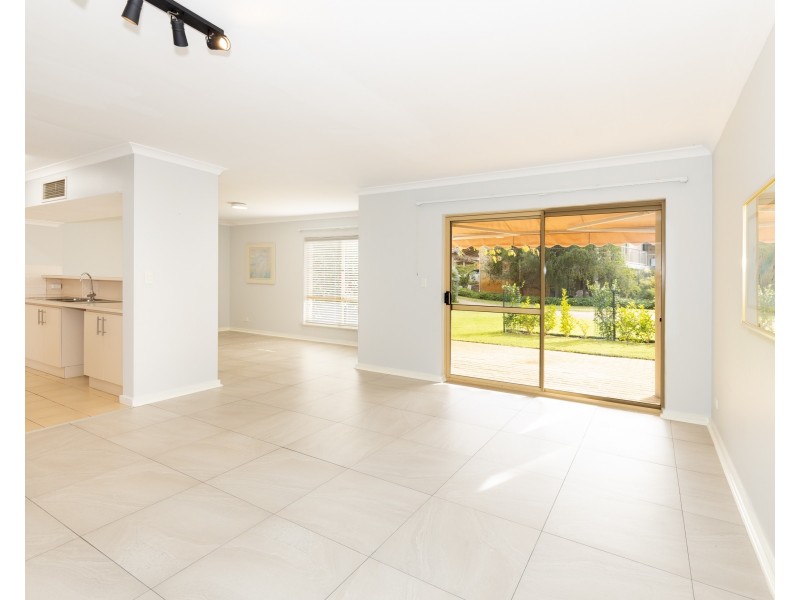 22/6 Verdelho Drive, The Vines WA 6069