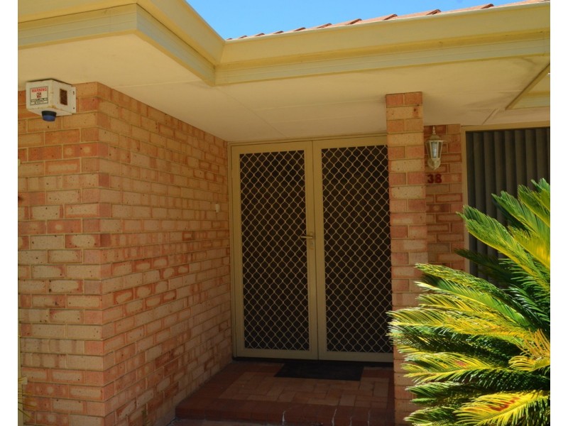 38 GIRALIA Parkway, Ballajura WA 6066