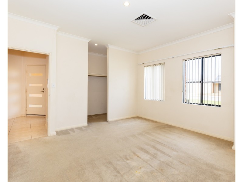 8 Merrigig Way, Pearsall WA 6065