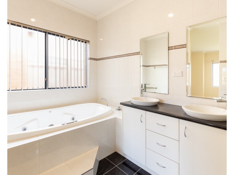 8 Merrigig Way, Pearsall WA 6065
