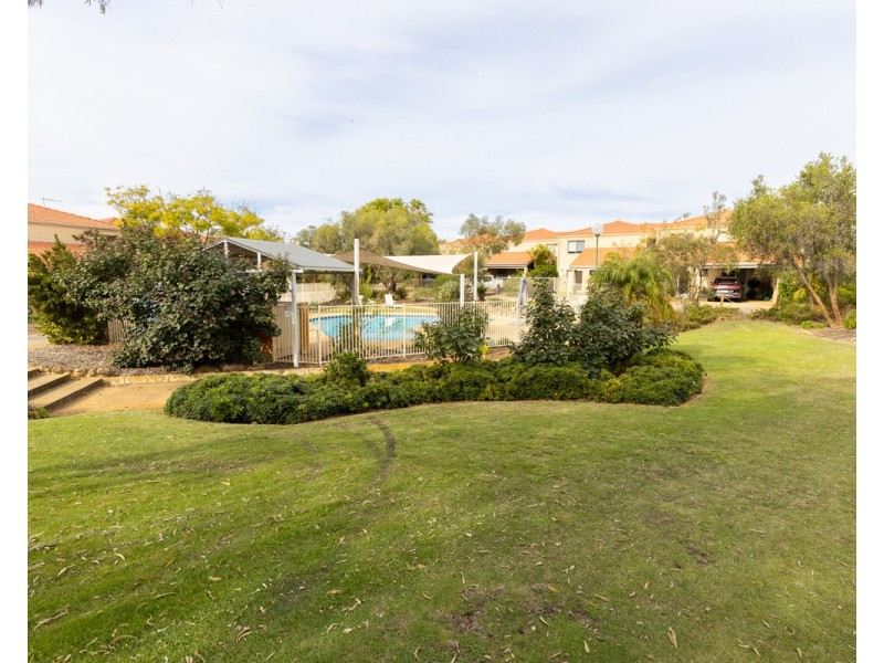 22/6 Verdelho Drive, The Vines WA 6069