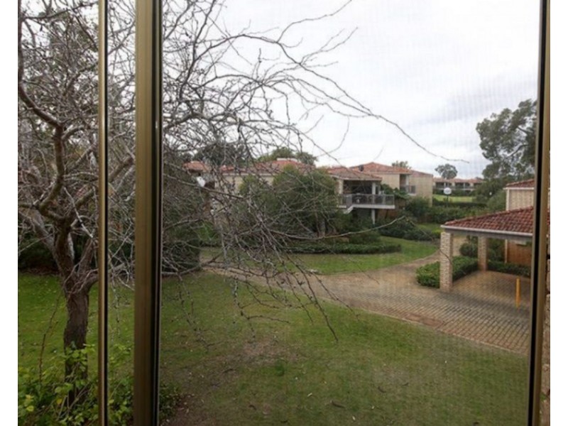 22/6 Verdelho Drive, The Vines WA 6069