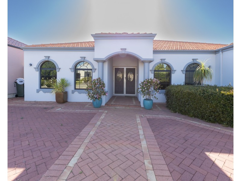 65 Regency Ave., Madeley WA 6065