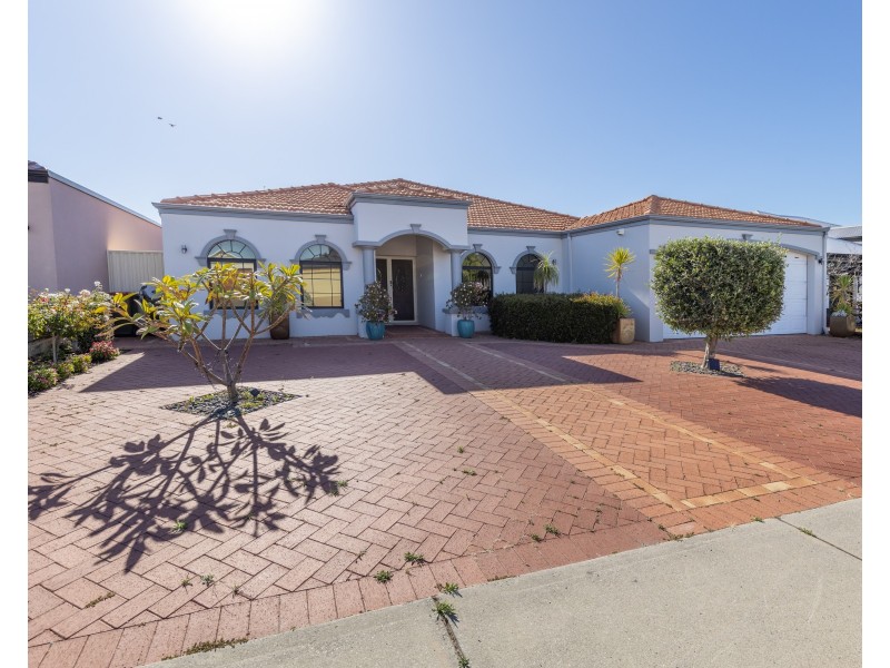 65 Regency Ave., Madeley WA 6065