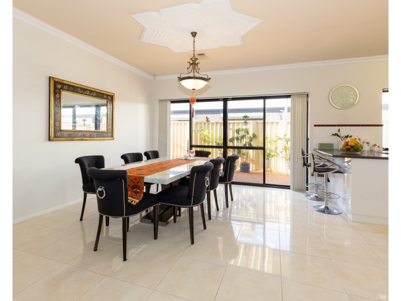 65 Regency Ave., Madeley WA 6065