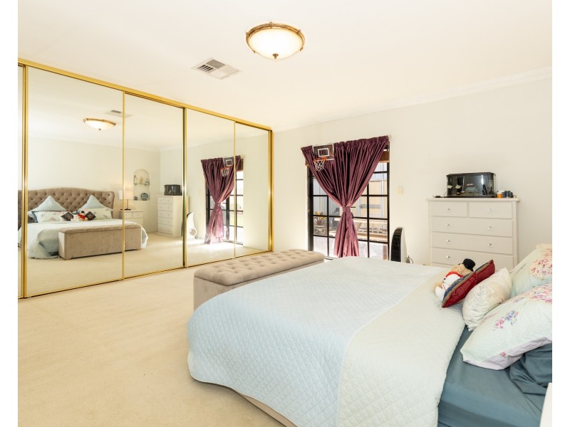 65 Regency Ave., Madeley WA 6065