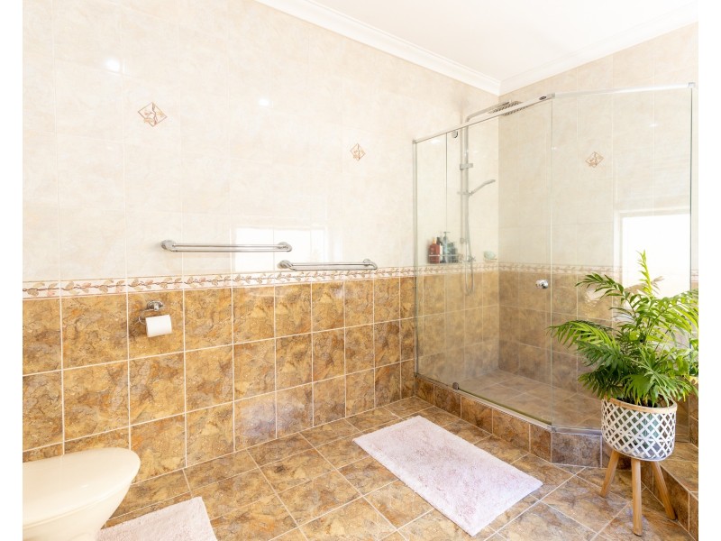 65 Regency Ave., Madeley WA 6065