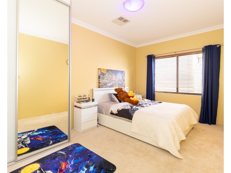 65 Regency Ave., Madeley WA 6065