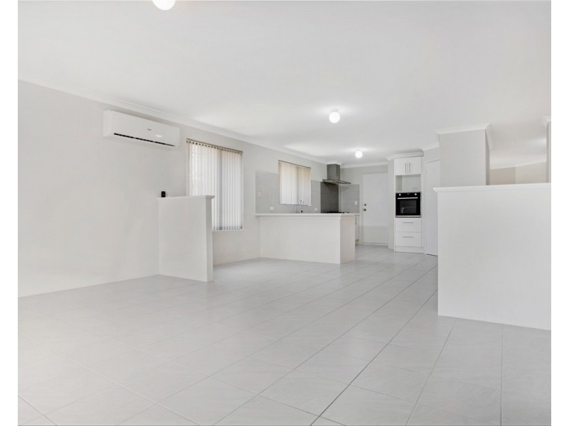 84 Hellfire Drive, Darch WA 6065