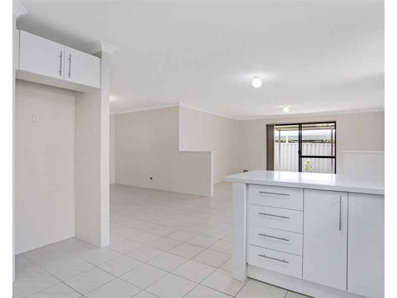 84 Hellfire Drive, Darch WA 6065