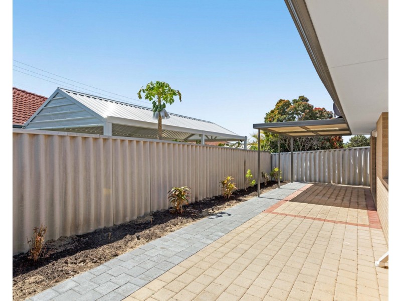 84 Hellfire Drive, Darch WA 6065